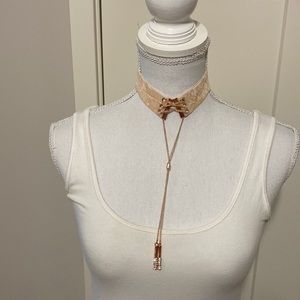 NWOT Sexy Pink Crushed Velvet Rose Gold Tone Laced Choker!